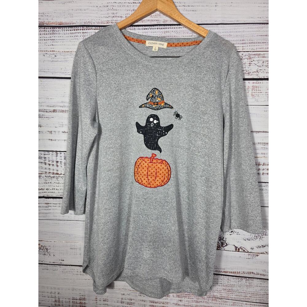 Clover + Pine Women's Halloween Graphic Print Top Grey Size Large